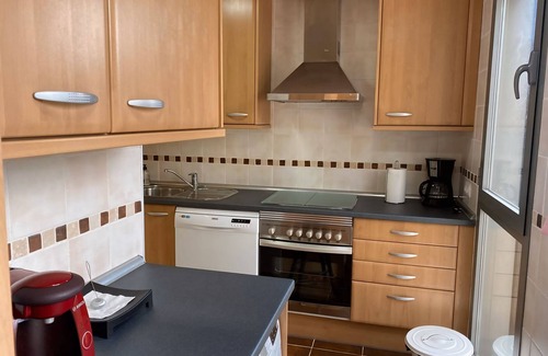 Abena Apartment | Apartment with views of the Pyrenees with free Wifi and Netflix