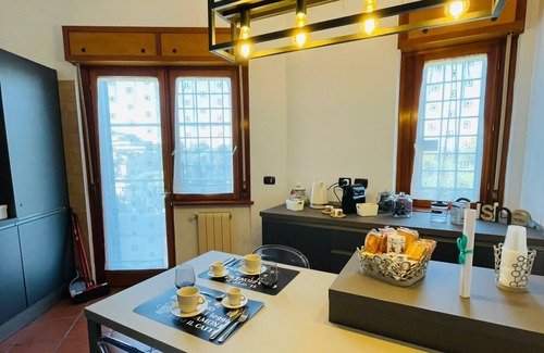 Zona LIII Tomba di Nerone Apartment | Apartment with whirlpool shower tub, well connected to the center of Rome.