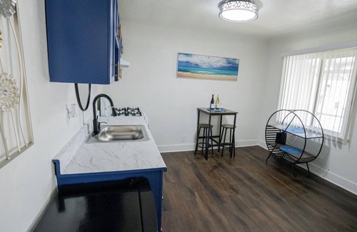 Yucaipa Condo | Apartment with Yard and Porch