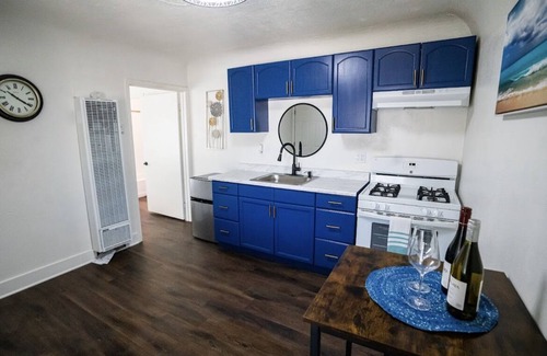 Yucaipa Condo | Apartment with Yard and Porch