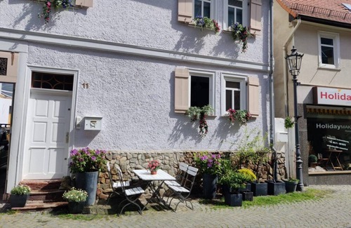 Oberursel Apartment | Apartment 'Wohnung 55 Qm' with Shared Terrace and Wi-Fi