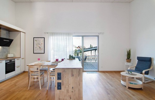 Otterswang Apartment | Apartment 'Wohnung Buche' with Shared Terrace, Balcony and Wi-Fi
