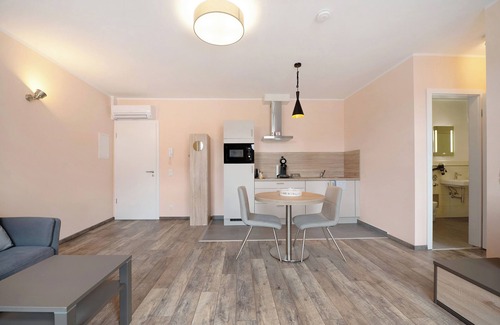 Gau-Odernheim Apartment | Apartment 'Wohnung 2' with Wi-Fi and Air Conditioning
