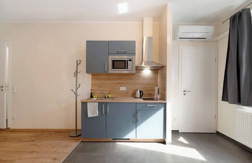Gau-Odernheim Apartment | Apartment 'Wohnung 5' with Wi-Fi and Air Conditioning