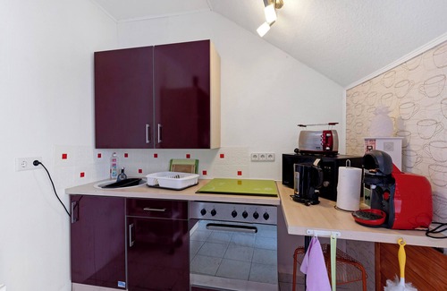 Querfurt Apartment | Apartment 'Wohnung Im Hinterhof' with Private Garden and Wi-Fi