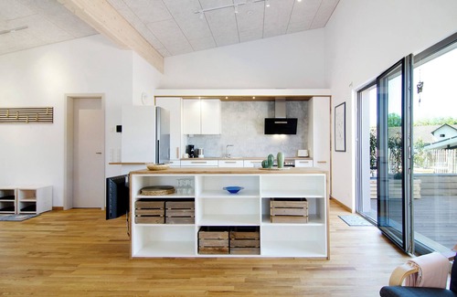 Otterswang Apartment | Apartment 'Wohnung Zeder' with Shared Terrace, Balcony and Wi-Fi