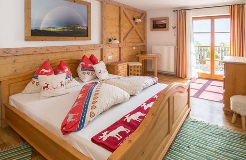 Unterach am Attersee Apartment | Apartment Wolfgangsee - Apartment on the farm Margarethengut am Attersee