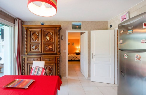 Urrugne Apartment | Apartment "Xokoa" with Mountain View, Private Terrace and Wi-Fi