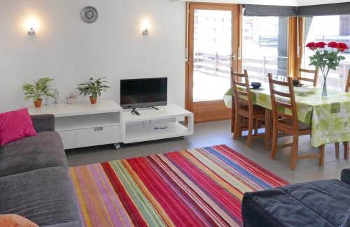 Saint-Pierre-de-Clages Apartment | Apartment Zanfleuron A1 by Interhome