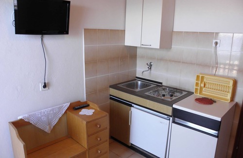 Vlasici Apartment | Apartment Zdrave - near beach: A5(3) - Vlasici, Island Pag, Croatia