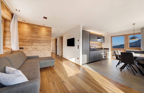 Ultimo Apartment | Apartment 'Zeitvertreibr' with Mountain View, Shared Garden and Wi-Fi