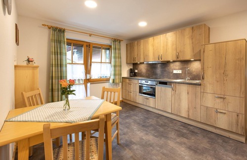 Sankt Valentin Apartment | Apartment Zellerberg 56sqm, kitchen, 1 bedroom, 1 bed-sitting room