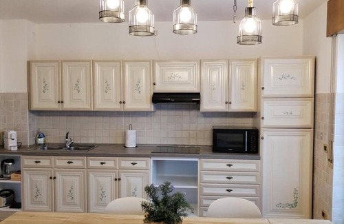 Santa Giustina Apartment | Apartment 'Ziamilva' with Private Terrace, Private Garden and Wi-Fi
