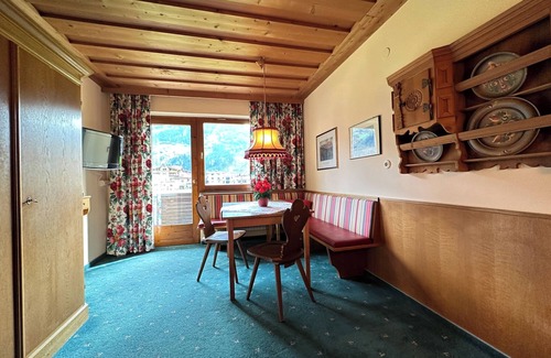 Zell am Ziller Apartment | Apartment 'Zillertal Arena 2er' with Mountain View, Balcony and Wi-Fi