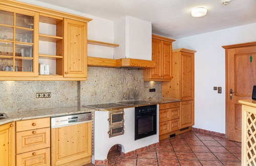 Gattererberg Apartment | Apartment "Zillertal 3000" with Mountain View, Wi-Fi & Terrace