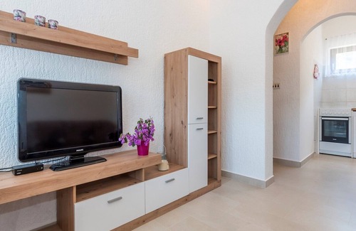 Zirje Apartment | Apartment Zirje with sea view near the beach