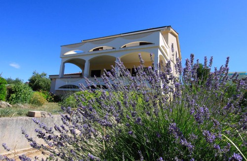Kozino Apartment | Apartment ZITA