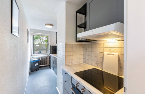 Blumenviertel Apartment | Apartment 'Zuhause Für Die Entdeckergruppe' with Wi-Fi