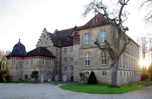 Ebern Apartment | Apartment zum Brunnen (65 sqm) with 2 bedrooms and view of the castle