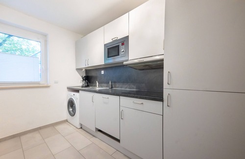 Gronau Apartment | Apartment 'Zur Grenze' with Balcony and Wi-Fi