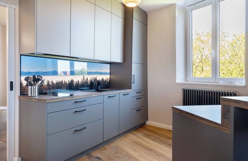 Cuxhaven Apartment | Apartment 'Zweites Obergeschoss' with Wi-Fi