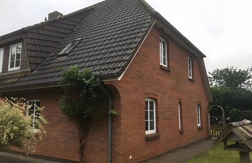 Achtrup Apartment | Apartment 'Zwischen Den Meeren' with Wi-Fi