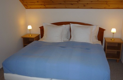 Chyne Hotel | Apartmenthaus Graf