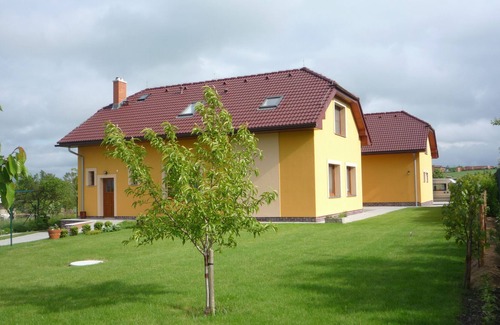 Chyne Hotel | Apartmenthaus Graf