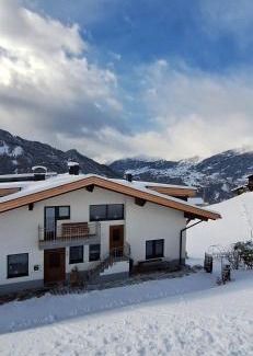 Kaunerberg Apartment | Apartments Amelie -2- mit Wallbox für ihr E-Auto und Garage für 2 Motorräder