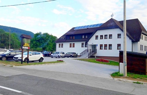 Vrelo Korenicko Apartment | Apartments and rooms Danijel, (16386), Vrelo Korenicko, Croatia