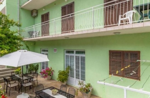 Istok Apartment | Apartments and Room Tattoo (111881-A4) - Makarska