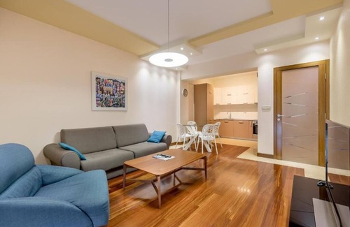 Downtown Apartment | Apartments Athos