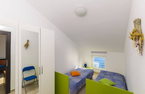 Vlasici Apartment | Apartments Beachfront Ante (28991-A7) - Vlasici - island Pag