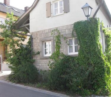 Willanzheim Apartment | Apartments Bed & Breakfast Brückner