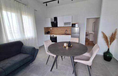 Nevidane Apartment | Apartments Benic