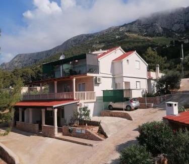 Sveta Nedjelja Apartment | Apartments Berti