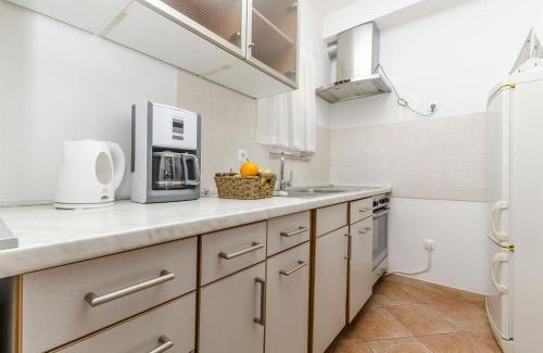 Stanici Apartment | Apartments Bluesun