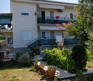 Banjol Apartment | Apartments by the sea Banjol, Rab - 4965