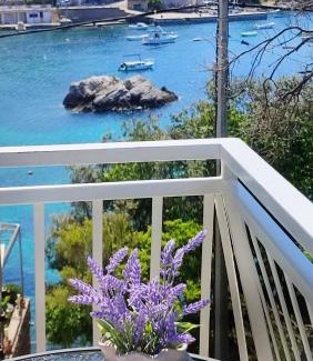 Molunat Apartment | Apartments by the sea - Villa Ana