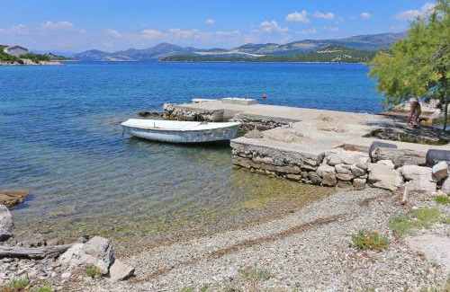 Putnikovic Apartment | Apartments by the sea Zuronja, Peljesac - 10137