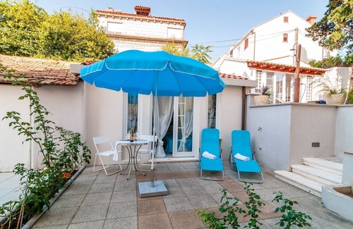 Pile Apartment | Apartments Carmen & Tosca -Studio with Patio