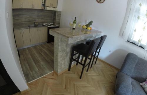 Velji Vinogradi Apartment | Apartments Central