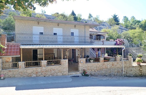 Tribanj Apartment | Apartments CVITKO (11372-A2) - Tribanj-Kruscica
