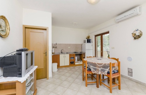 Jadrtovac Apartment | Apartments Davor (21221-A2) - Jadrtovac