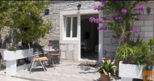 Povlja Apartment | Apartments Djurdjica