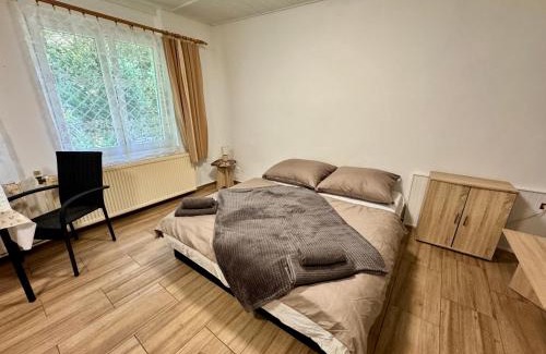 Pozorka House | Apartments Dubí & free parking