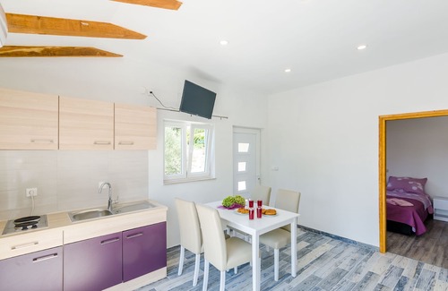 Cilipi Apartment | Apartments Dubrovnik Airport - One Bedroom Apartment with Balcony No. 3