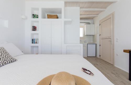 Agia Anna Apartment | Apartments enosis, Triton
