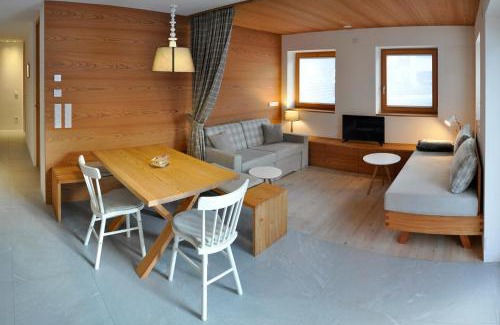 Valdaora di Sotto Apartment | Apartments Frieda