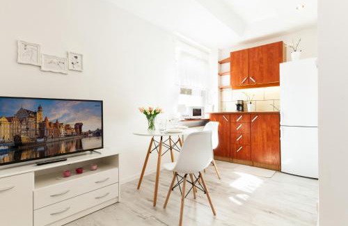 Brzezno Apartment | Apartments Gdańsk Dworska by Noclegi Renters